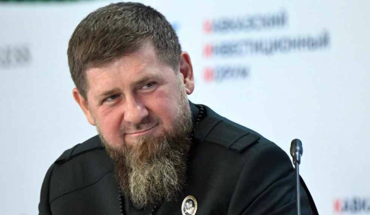 Кадыров опроверг слухи о полетах в ОАЭ на частном самолете