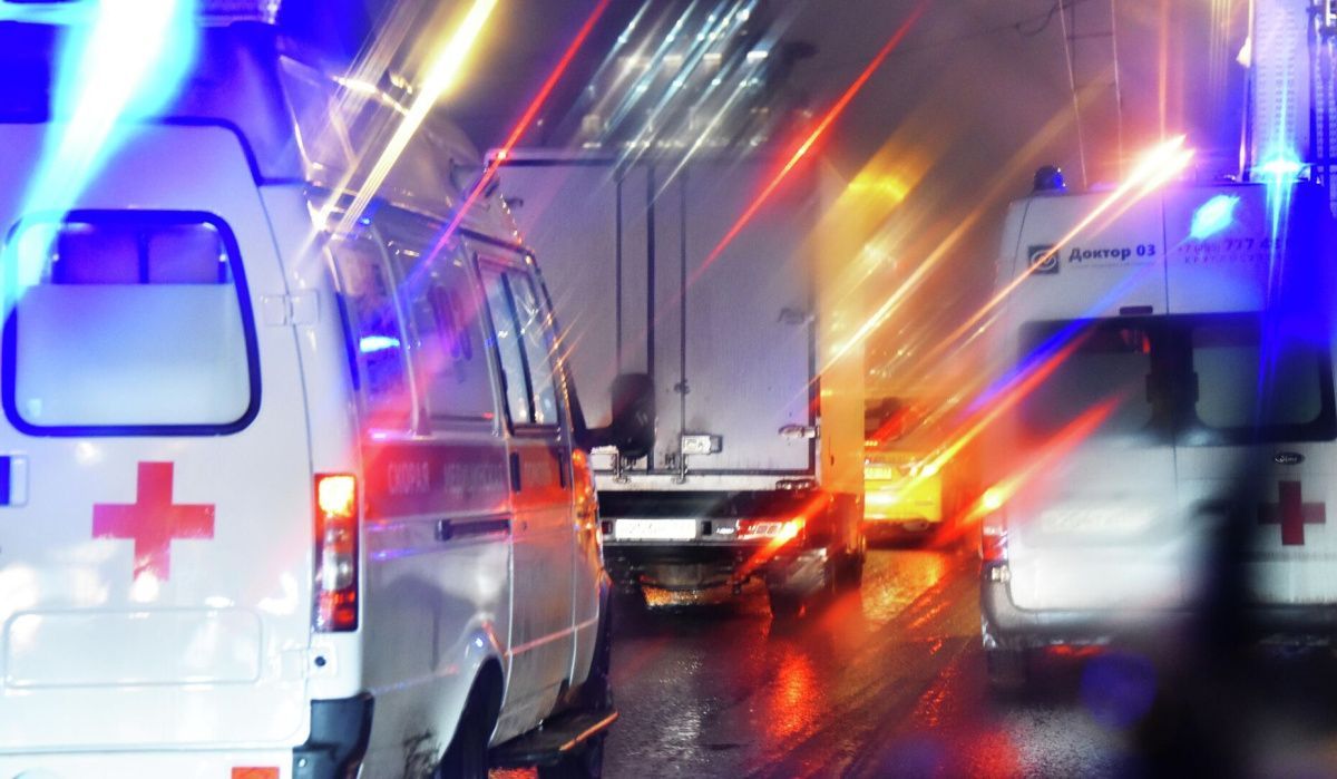 Пассажирка выпала из движущегося автобуса в Уфе