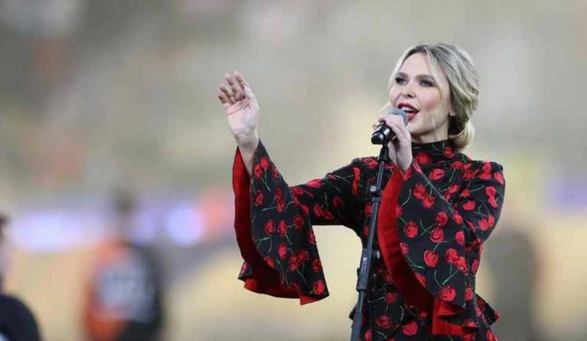 Пелагея, Розенбаум и Певцов споют на Дворцовой площади в День Победы