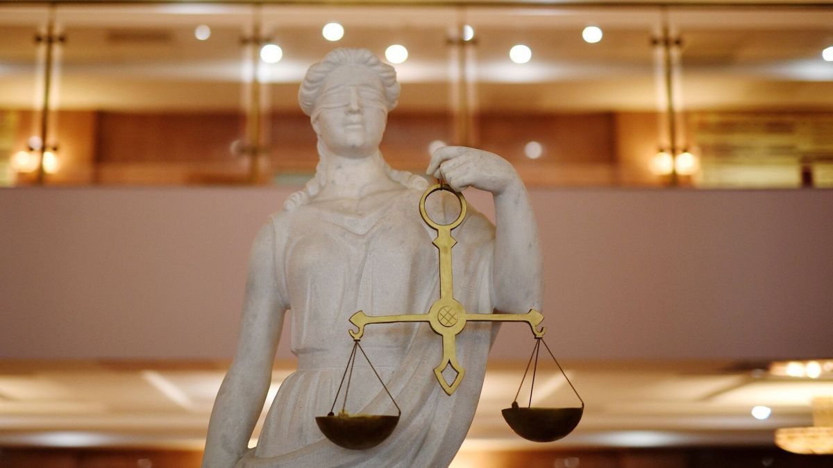 Главу управления дорожного хозяйства Челябинска осудили за превышение полномочий