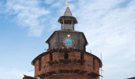На башне Нижегородского кремля установили часы XVI века 