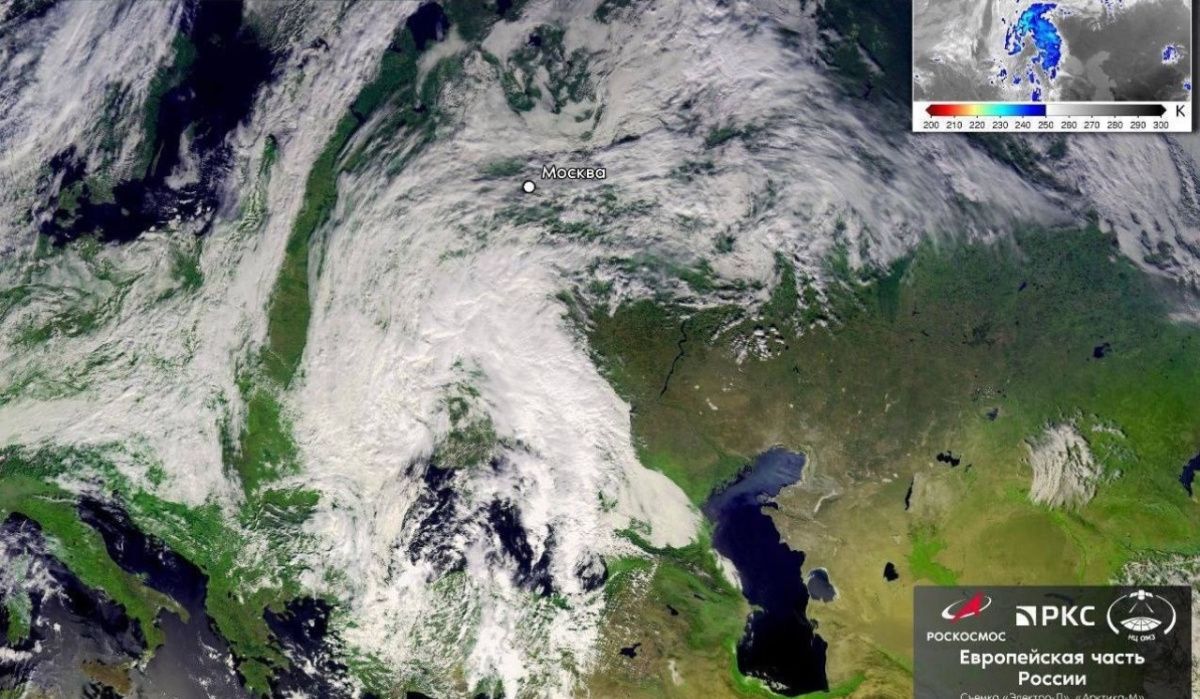 Спутники &quot;Роскосмоса&quot; запечатлели циклон, который принесет похолодание
