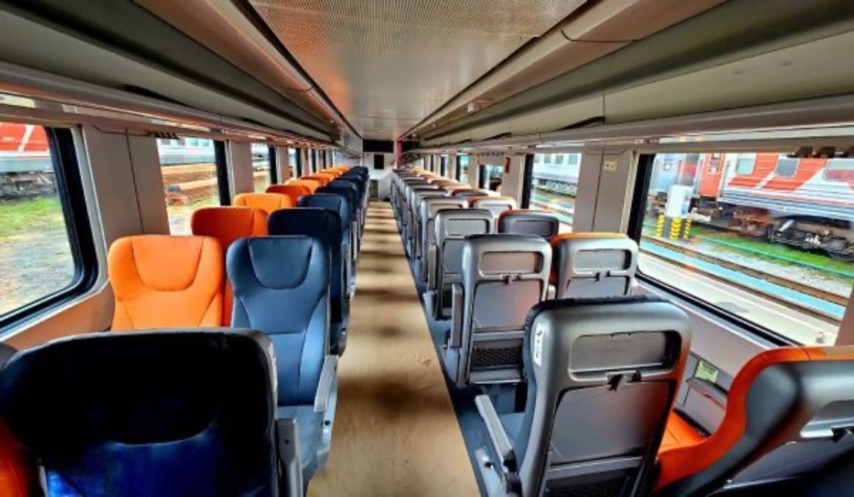 Двухэтажные поезда с сидячими вагонами начали курсировать из Самары в Москву