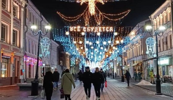 Стало известно, когда в Нижнем Новгороде уберут новогодние елки