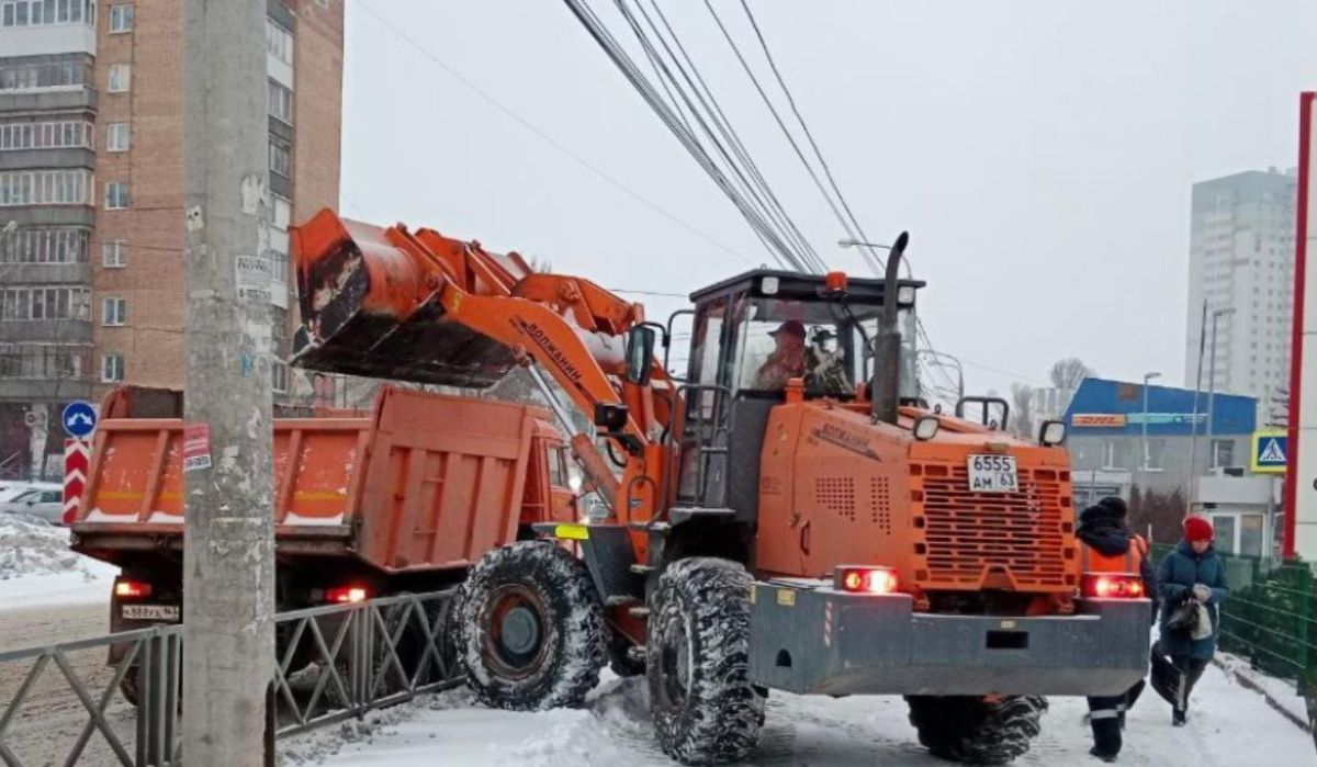 Самарскую область завалило снегом 