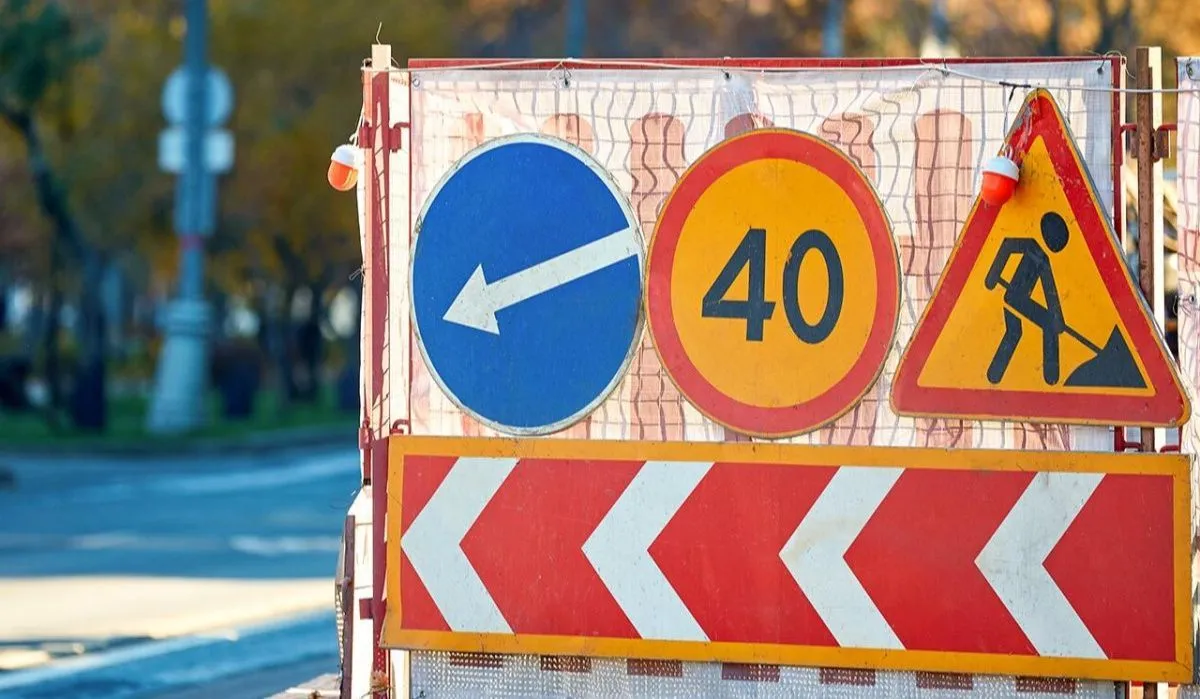 В Нижнем Новгороде отремонтируют дороги, ведущие к социальным объектам 