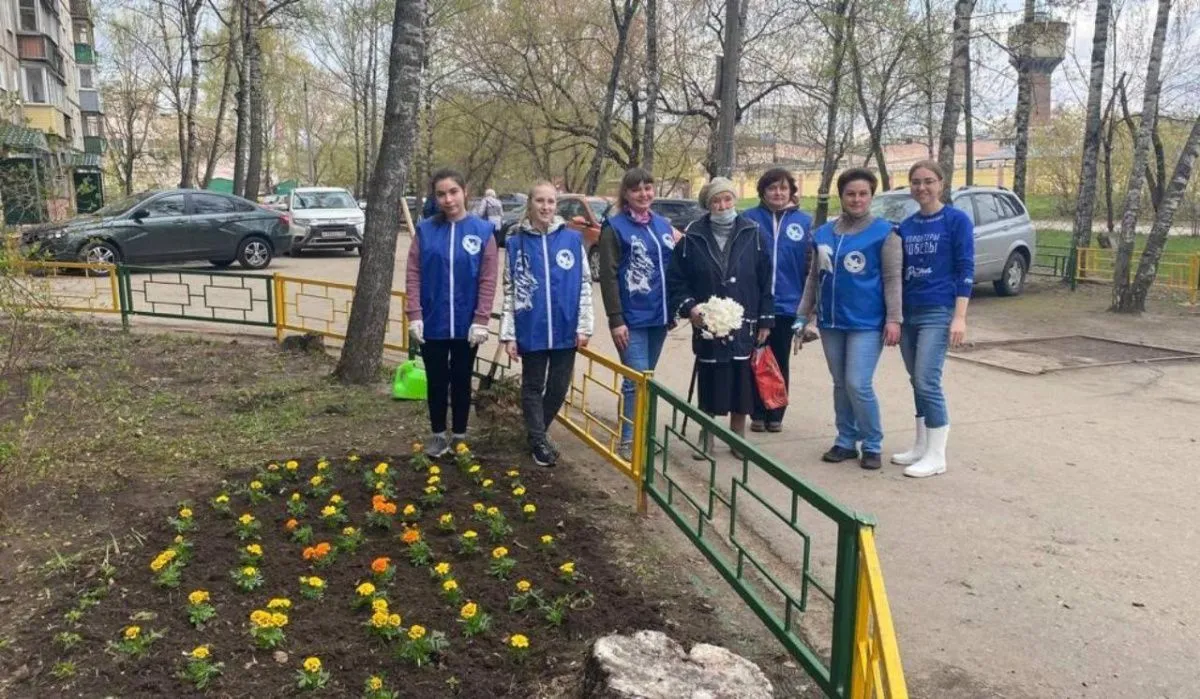 В Нижегородской области под окнами квартир ветеранов посадят цветы